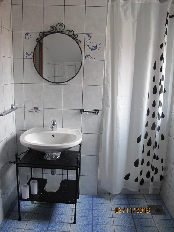 Apartment Thea Pula Bagian luar foto